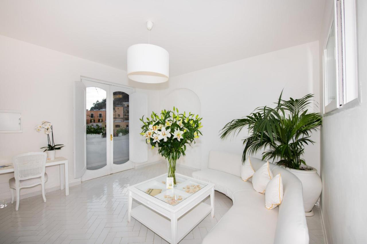 Bed & Breakfast Yiara 2*